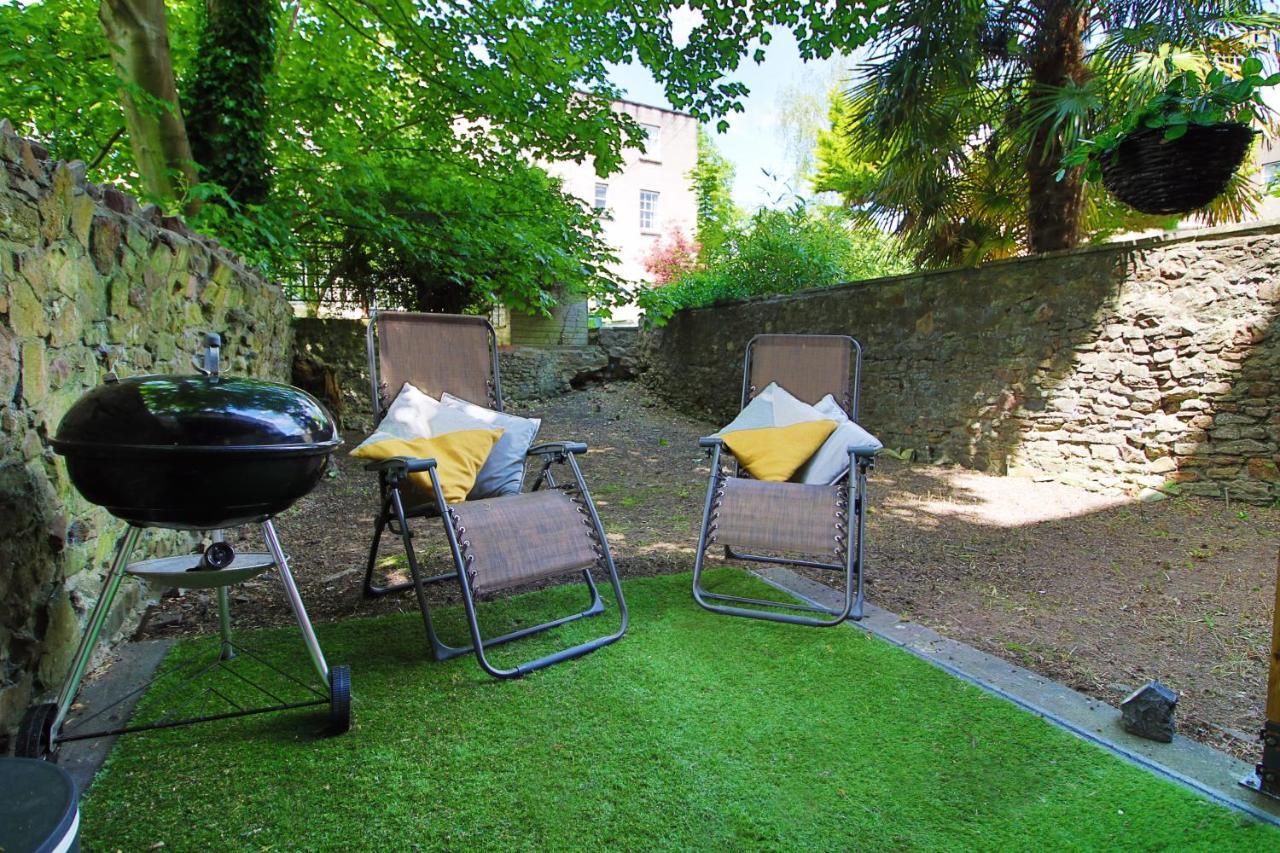 Sleek And Stylish 2 Bed In Clifton - Garden Apartment Bristol Exterior photo