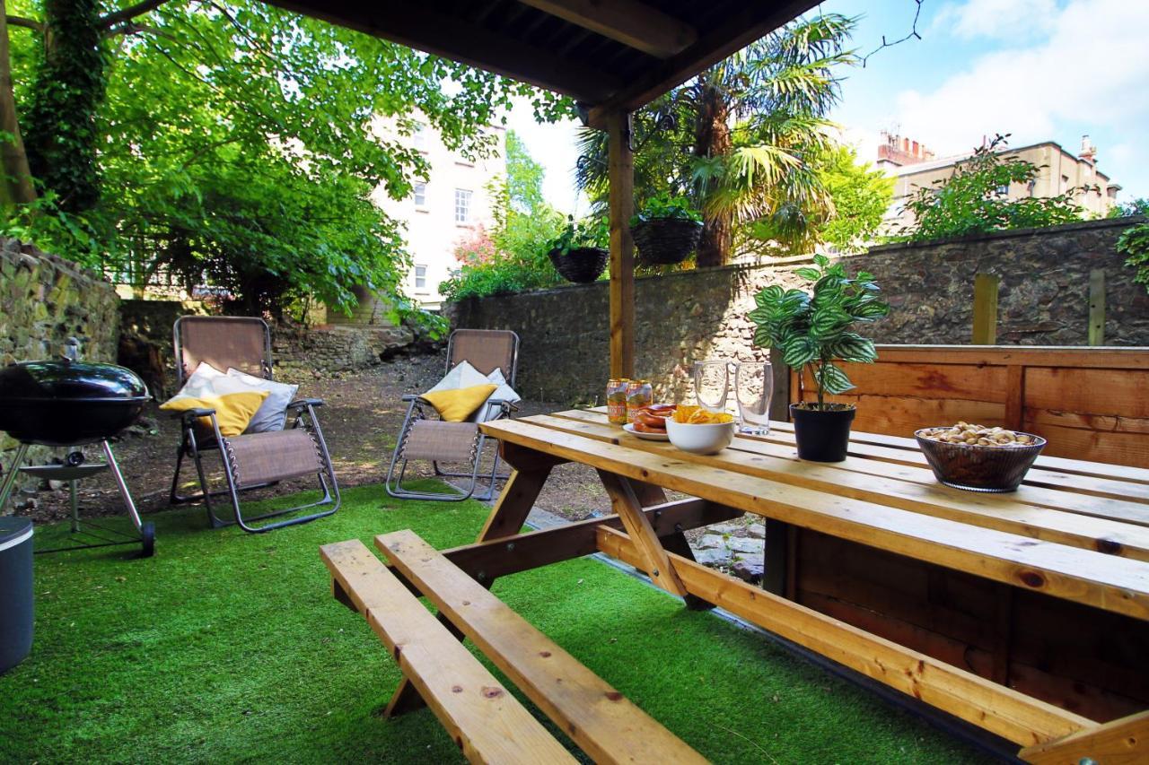Sleek And Stylish 2 Bed In Clifton - Garden Apartment Bristol Exterior photo